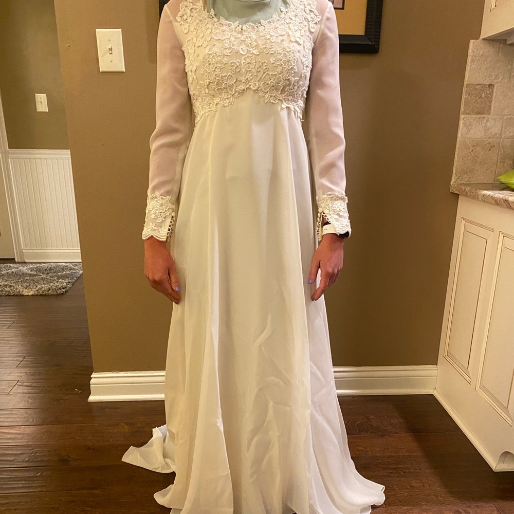Size 0 wedding dress